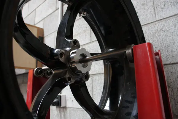 Balancing Cones For Single-Side Swinging Arm Rear Wheels 1